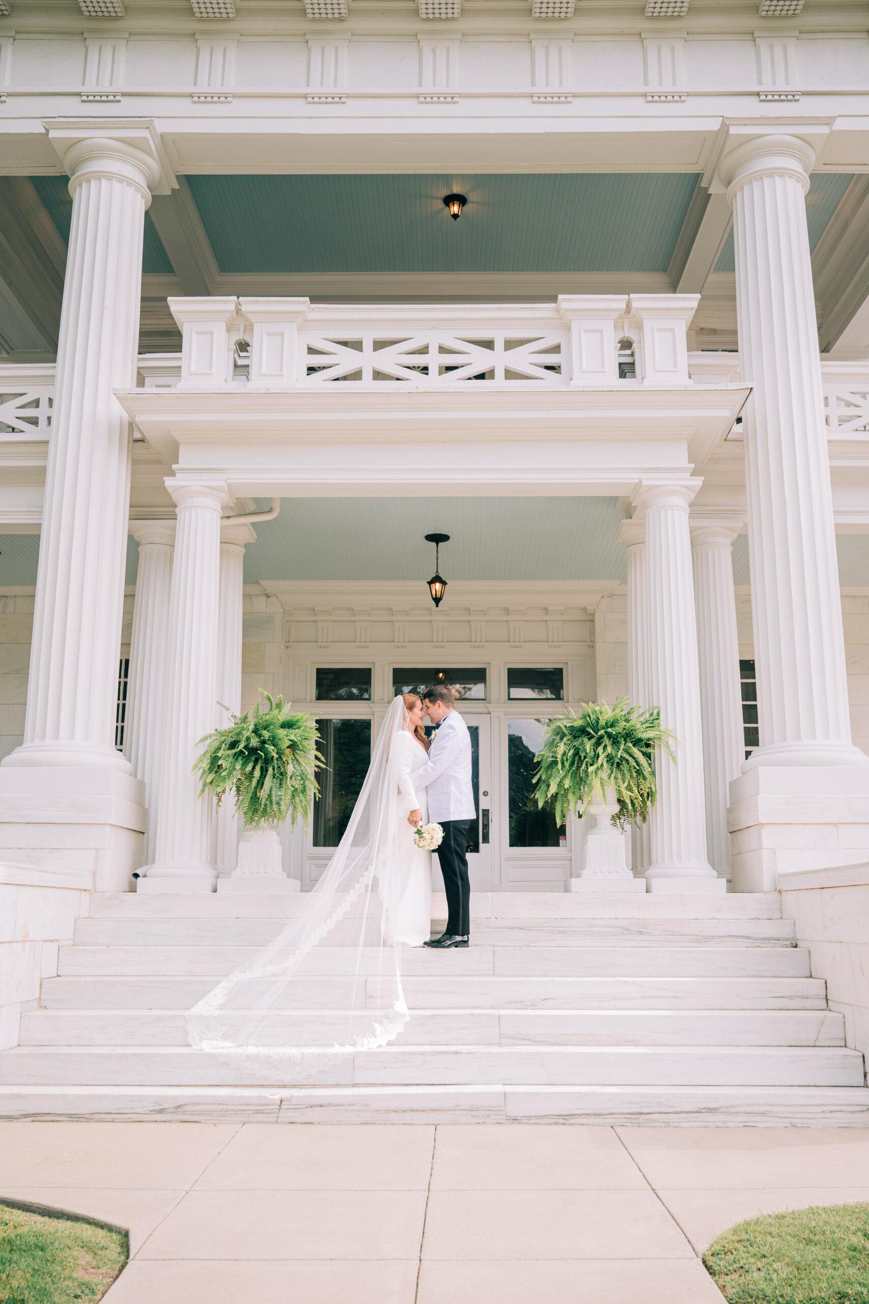 Timeless Birmingham Wedding at the Historic Federal Reserve